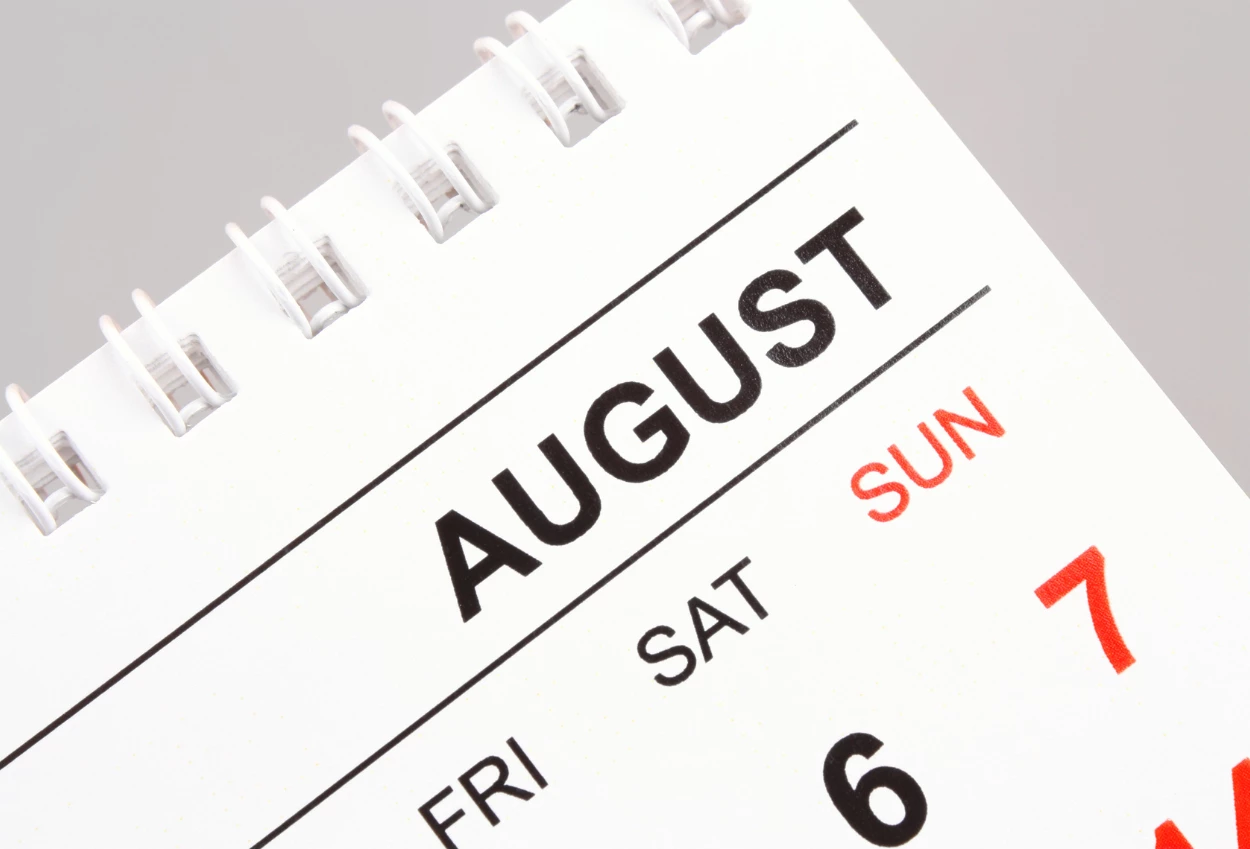 Cek kalender agustus 2025, benarkah tidak ada long weekend
