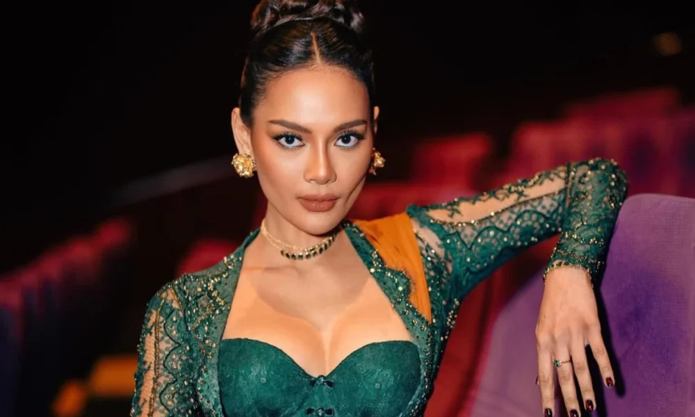 Datangi polda metro jaya, erika carlina laporkan dj panda atas dugaan pengancaman
