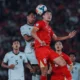 Drama di final timnas indonesia u 23 vs vietnam, handuk robi darwis dicuri hingga botol minum tutupi jalur free throw