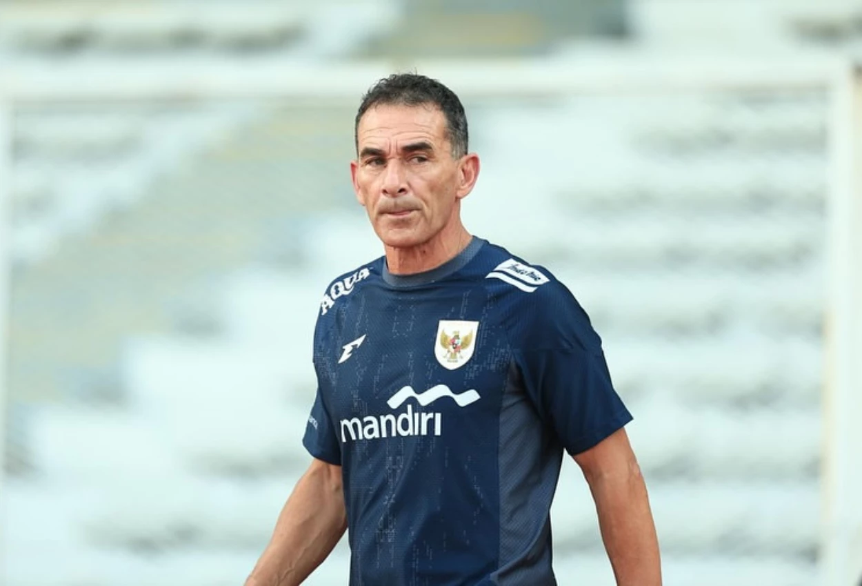 Gerald vanenburg dipastikan tak akan melatih timnas indonesia u 23 di sea games