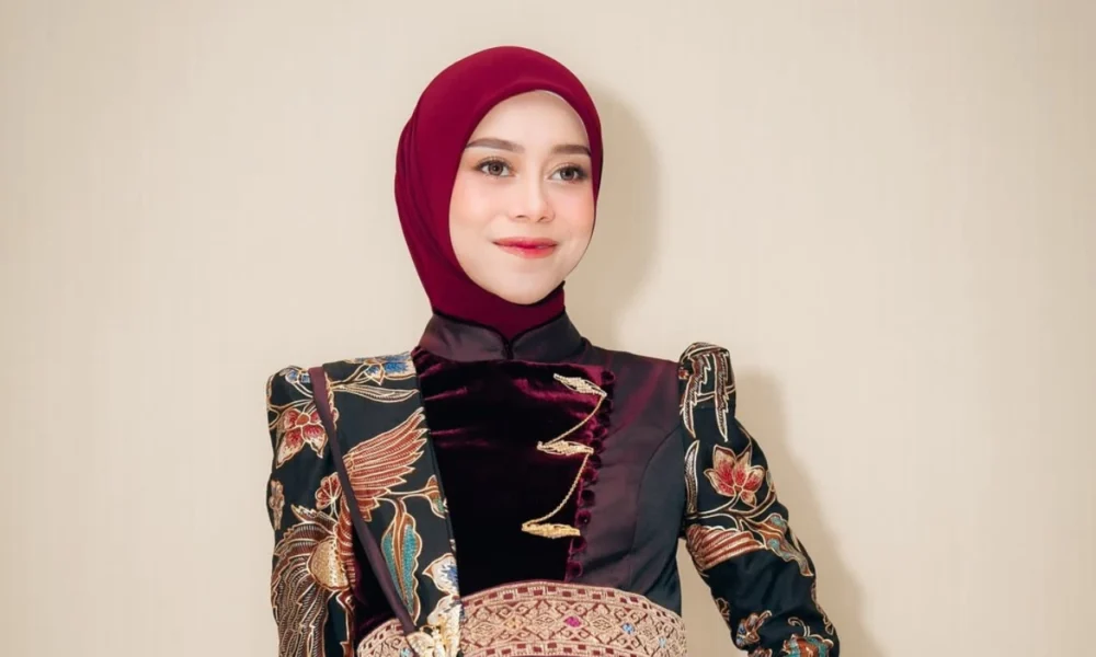 Hadiri sidang uu hak cipta di mk, lesti kejora disuruh nyanyi oleh hakim