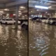 Imbas hujan deras, parkiran mal alam sutera dikepung banjir