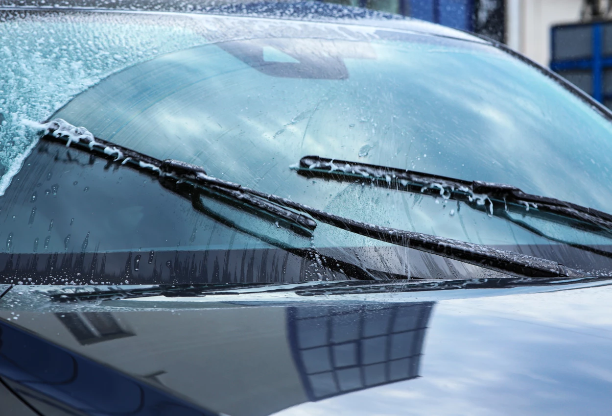 Kenali 6 jenis wiper mobil mana yang cocok untuk kendaraan anda