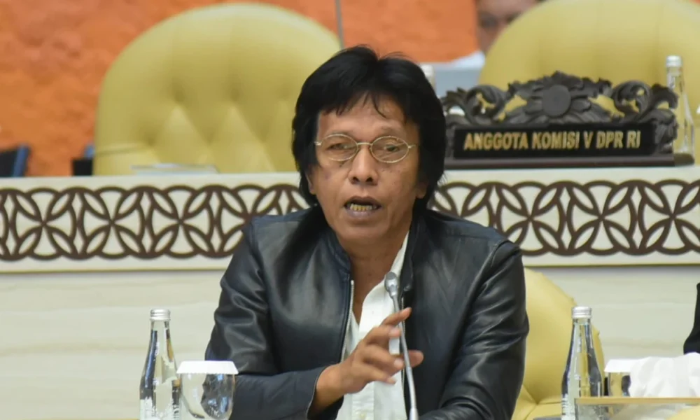 Komisi v dpr ri desak kemenhub buka bukaan soal kenaikan harga tarif ojol 15%