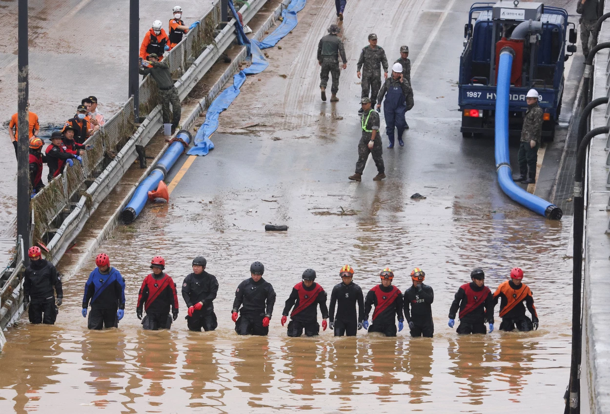 Korea selatan diterjang banjir bandang, 18 orang dilaporkan tewas