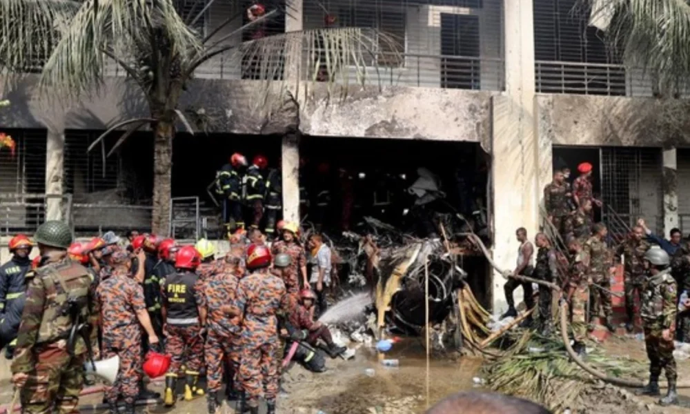 Kronologi jet tempur hantam gedung sekolah di bangladesh, puluhan orang dikabarkan tewas