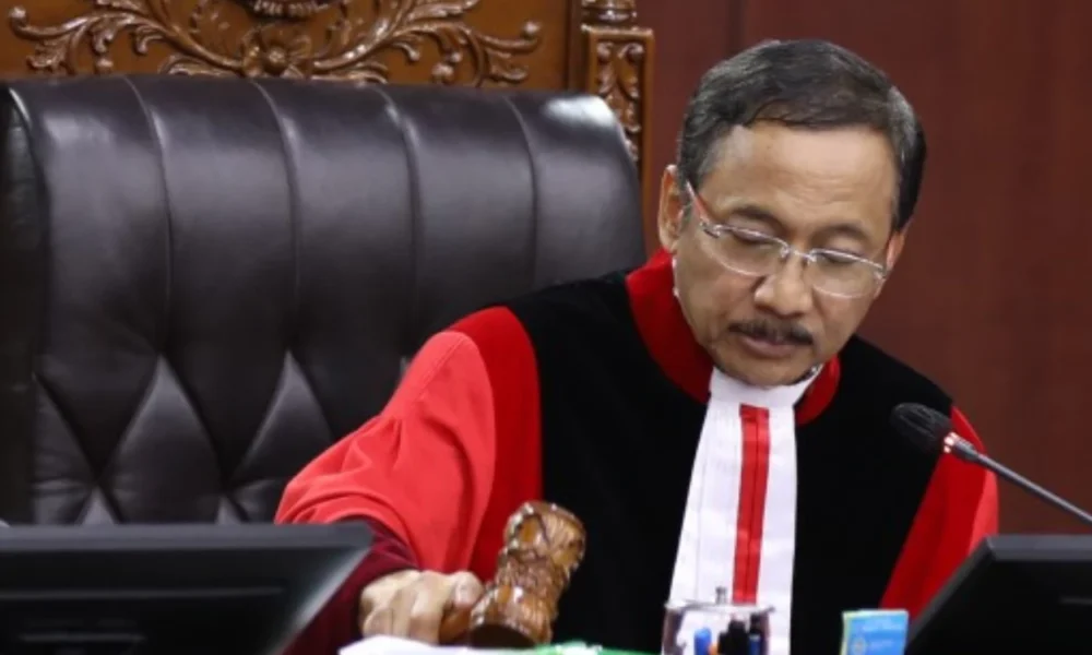 Mk tolak permohonan pendidikan capres cawapres minimal s1
