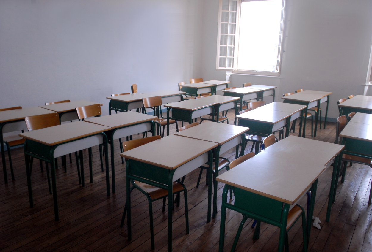Dedi Mulyadi Minta Satu Kelas Diisi 50 Siswa, Wamendikdasmen: Makruh, Sebaiknya Jangan Dilakukan