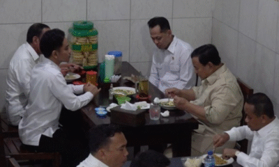 Intip Momen Hangat Prabowo, Jokowi, dan Gibran Makan Bersama di Warung Bakmi Jawa Solo