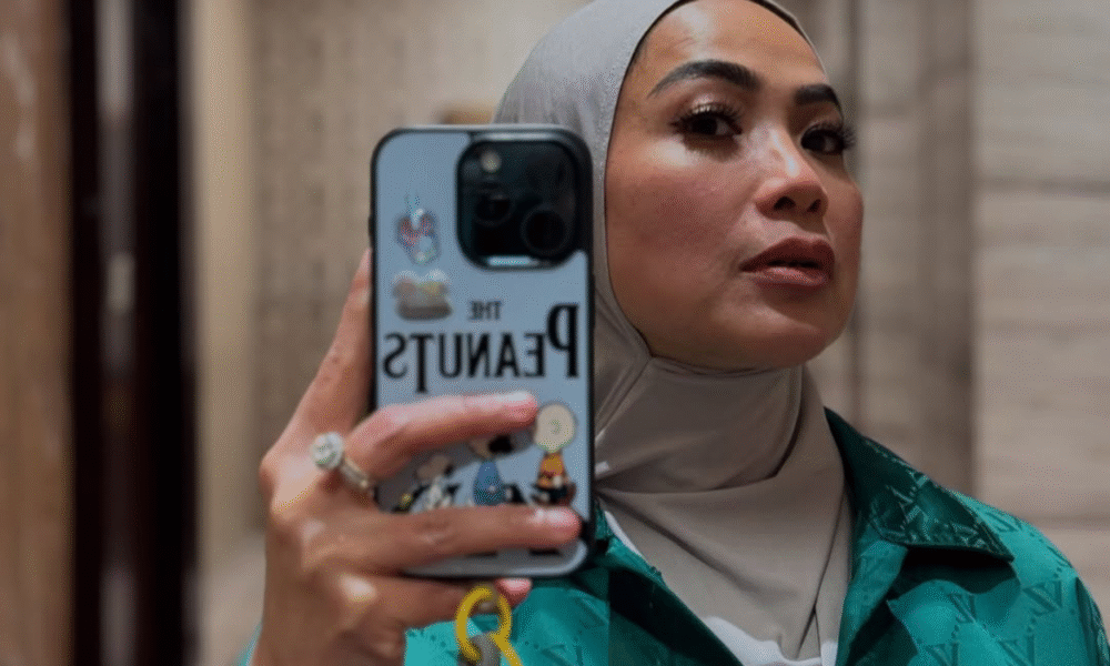 Feni Rose Diduga Sindir Erika Carlina usai Tulis Cuitan Ini...