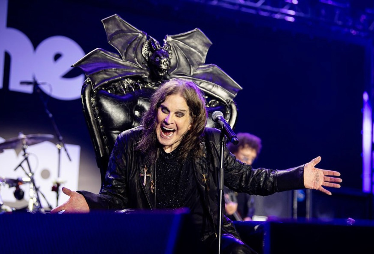 Ikon Heavy Metal Ozzy Osbourne Meninggal Dunia usai Berjuang Lawan Parkinson