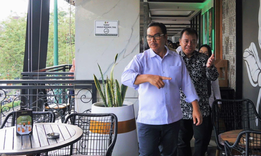 Dikasih Rp3 Miliar untuk Mobil Dinas, Wali Kota Yogyakarta: Saya Pakai Bikin Gerobak Sampah