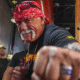 Pegulat Legendaris WWE Hulk Hogan Meninggal Dunia