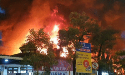 Pasar Taman Puring Ludes Terbakar, 34 Unit Mobil Damkar Dikerahkan