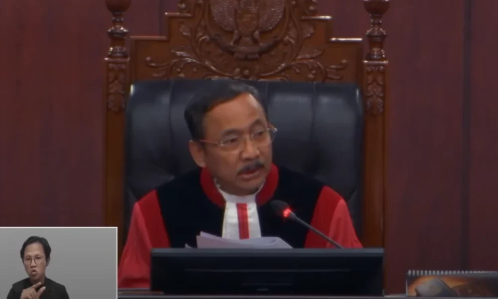 Pemohon meninggal, uji materi rangkap jabatan wakil menteri gugur di mk