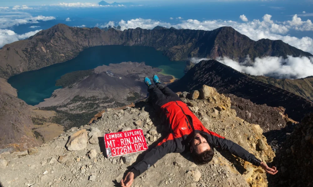 Pendakian gunung rinjani ditutup, erinjani tak bisa diakses sementara