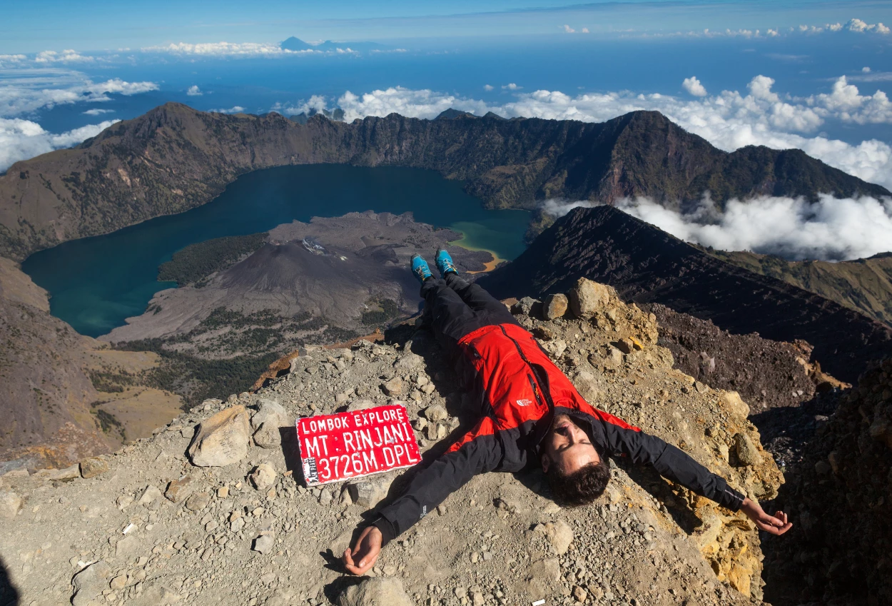 Pendakian gunung rinjani ditutup, erinjani tak bisa diakses sementara