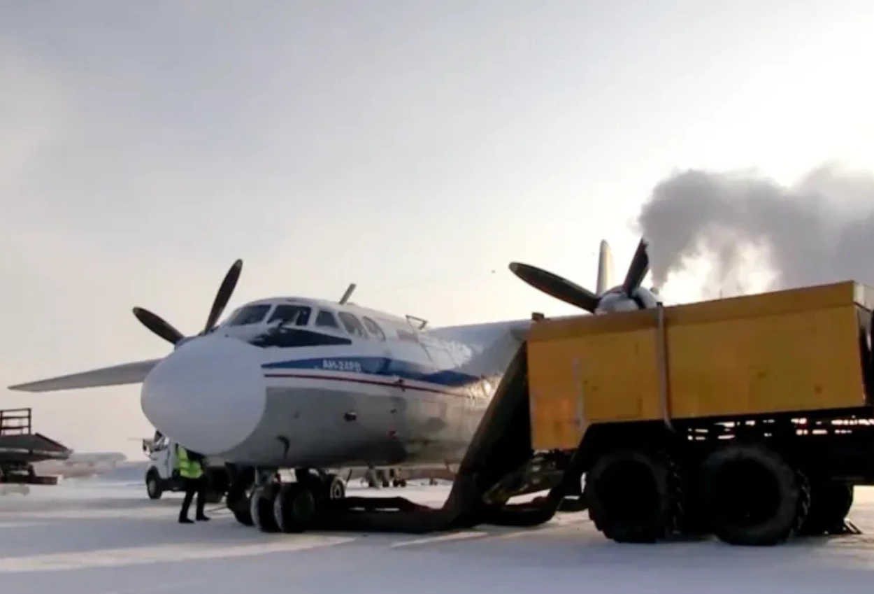 Pesawat rusia bawa 50 penumpang jatuh dan terbakar di wilayah amur timur