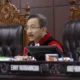 Polri dan kpk kompak minta mk tunda sidang uji materi uu tipikor