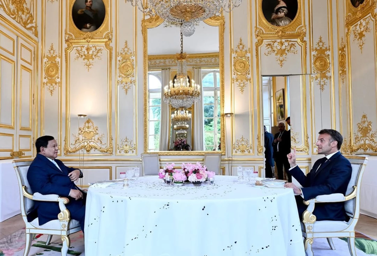 Prabowo hadiri jamuan makan malam presiden macron
