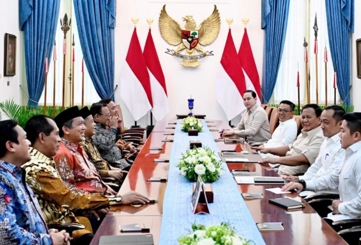Prabowo dan pks gelar pertemuan di istana negara