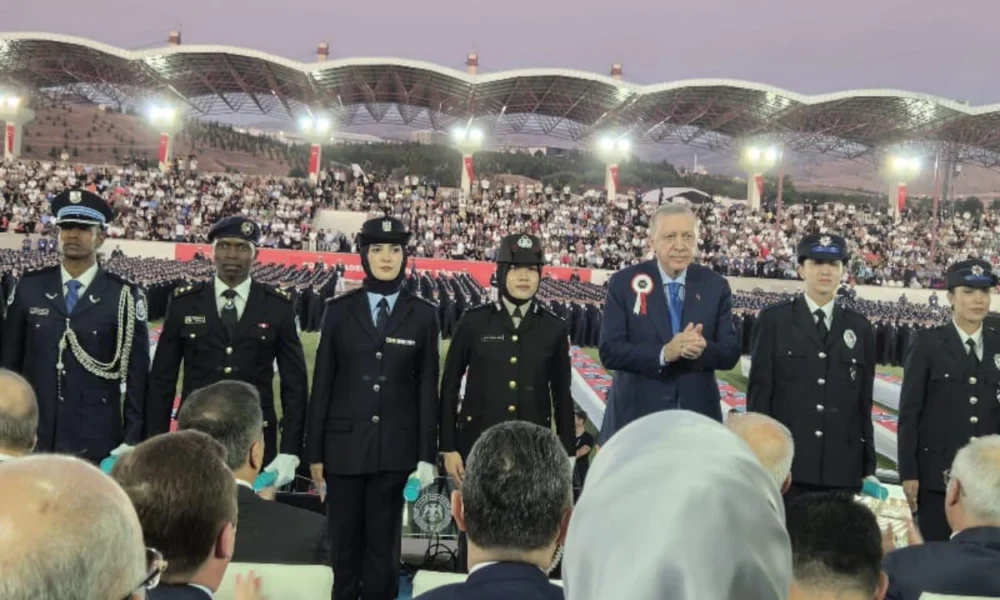 Presiden erdogan lantik dua polwan polda riau lulusan terbaik akademi kepolisian turki