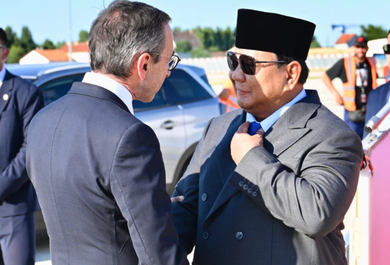 Presiden prabowo tiba di paris, disambut jajar kehormatan militer prancis