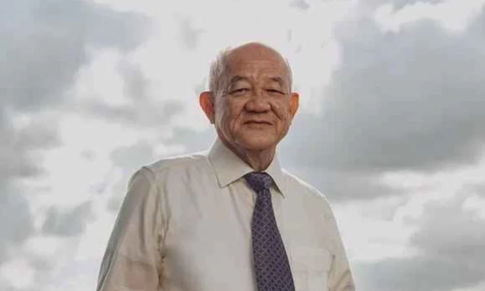 Profil lengkap low tuck kwong yang jadi orang terkaya di indonesia per juli 2025