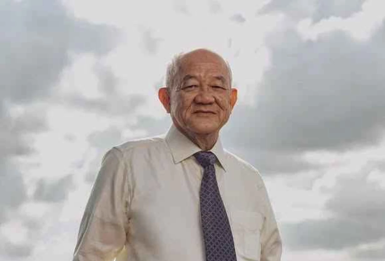 Profil lengkap low tuck kwong yang jadi orang terkaya di indonesia per juli 2025