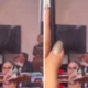 Sambil semringah, nikita mirzani acungkan jari tengah ke pendukung reza gladys