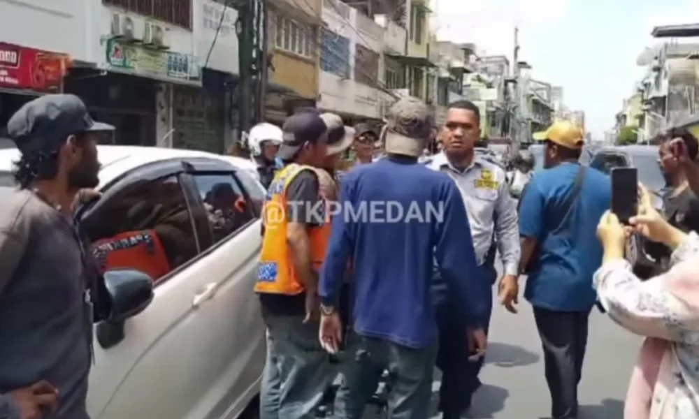 Tak terima ditertibkan, petugas dishub medan dianiaya jukir liar