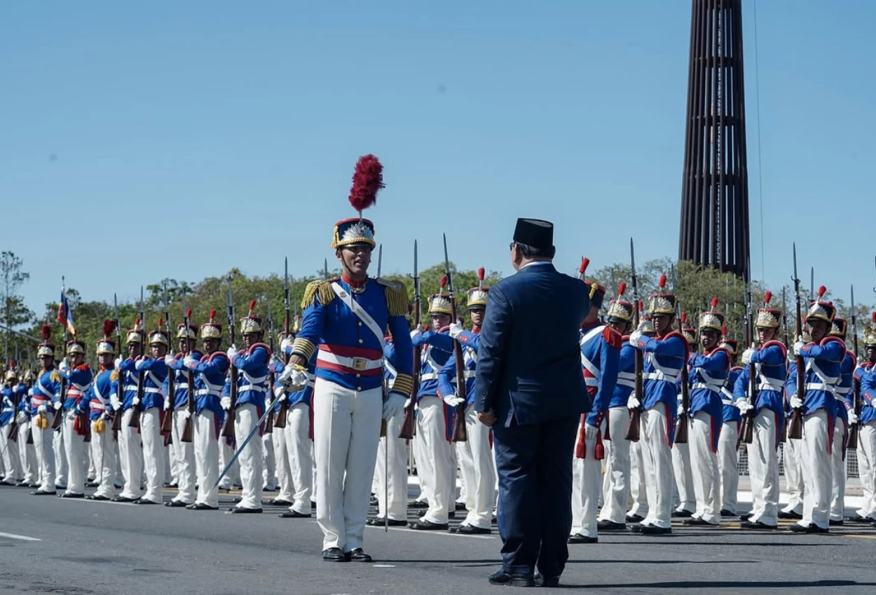 Tiba di istana planalto, prabowo disambut dengan 114 pasukan berkuda militer