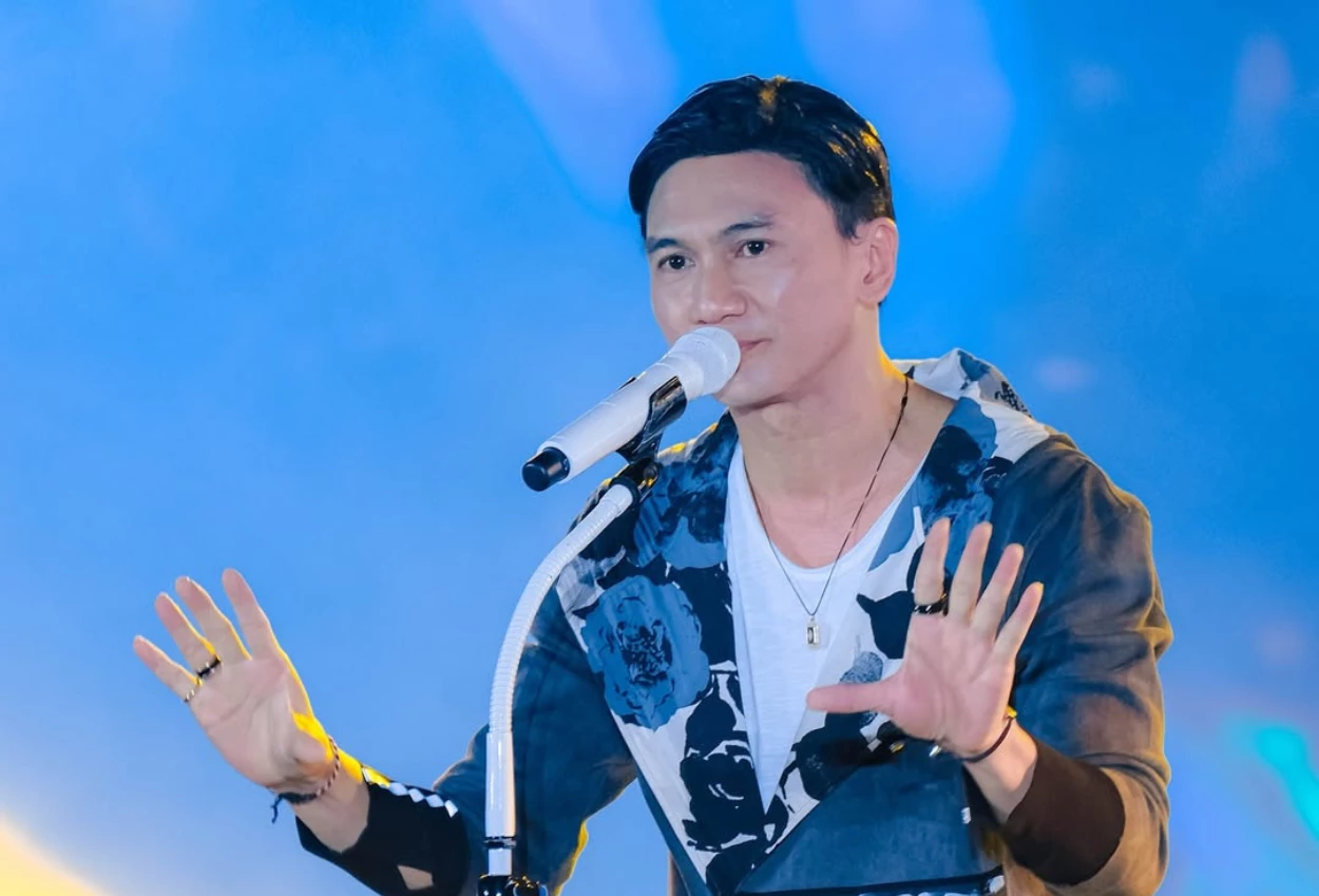 Ahmad dhani gratiskan lagu di kafe, anji tetap kena tagih lmk