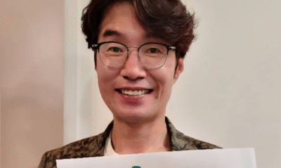 Aktor korea song young kyu ditemukan meninggal dunia di dalam mobilnya