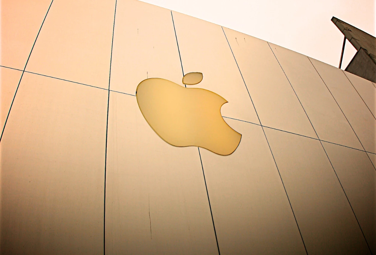 Apple telah berhasil menjual 3 miliar unit di dunia