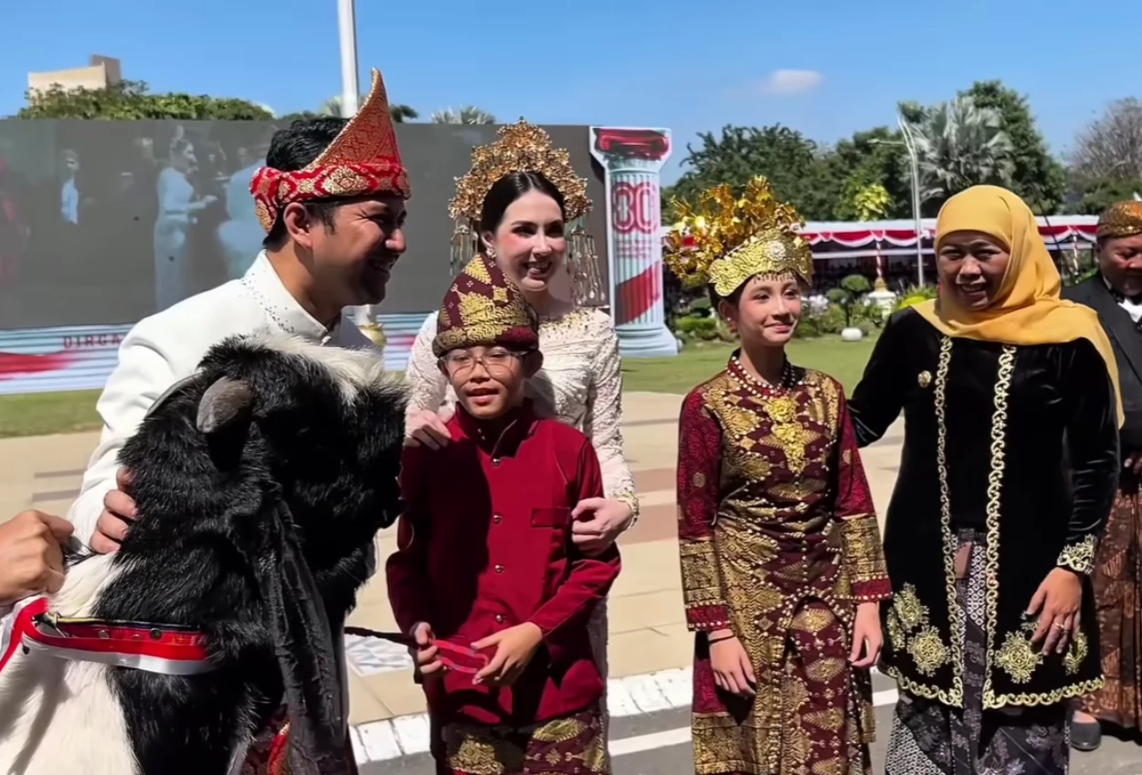 Arumi bachsin bawa pulang kambing etawa usai raih best costume di perayaan hut ri