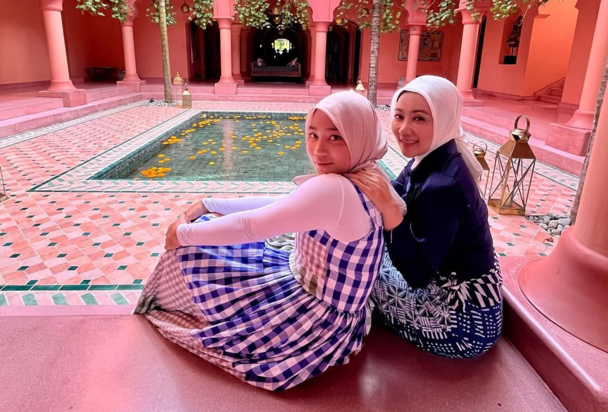 Atalia praratya beri pesan haru di ulang tahun sang putri jadilah yang terbaik menurut versimu dan tuhanmu