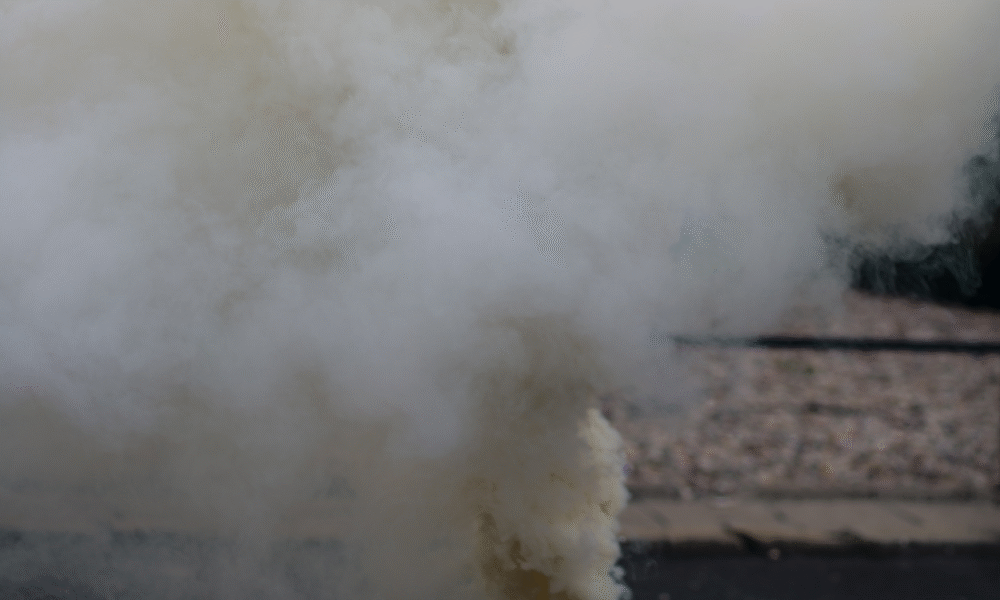Awas! ini dampak mengerikan gas air mata, bisa sebabkan kematian