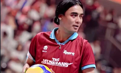 Bebaskan royalti, charly van houtten beri hadiah untuk kaferesto yang putar dan bawakan lagunya
