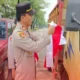Cegah tren bendera one piece, polsek cisauk bagikan 50 bendera merah putih sambut hut ri ke 80