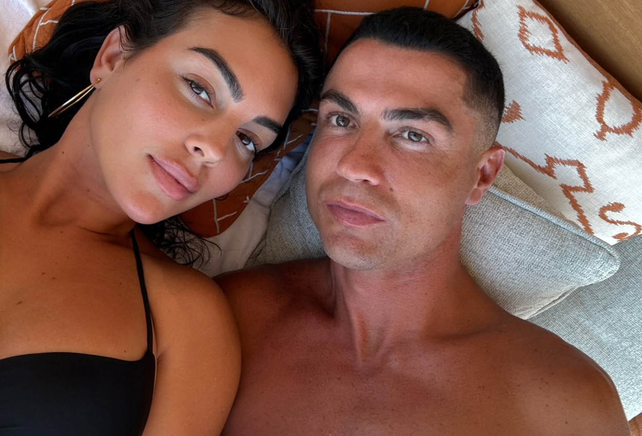 Cristiano ronaldo dan georgina resmi tunangan usai jalin hubungan sejak 2016