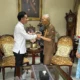 Datangi langsung try sutrisno, gibran rakabuming silaturahmi dan berikan undangan hut ri