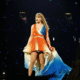 Deretan lagu galau vs happy taylor swift, cocok jadi teman segala mood mu!