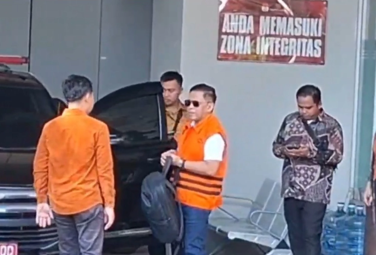 Diberi amnesti prabowo, hasto kristiyanto keluar dari rutan