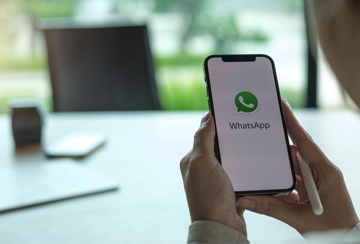 Gampang! begini cara pisahkan chat kerja dan pribadi di whatsapp