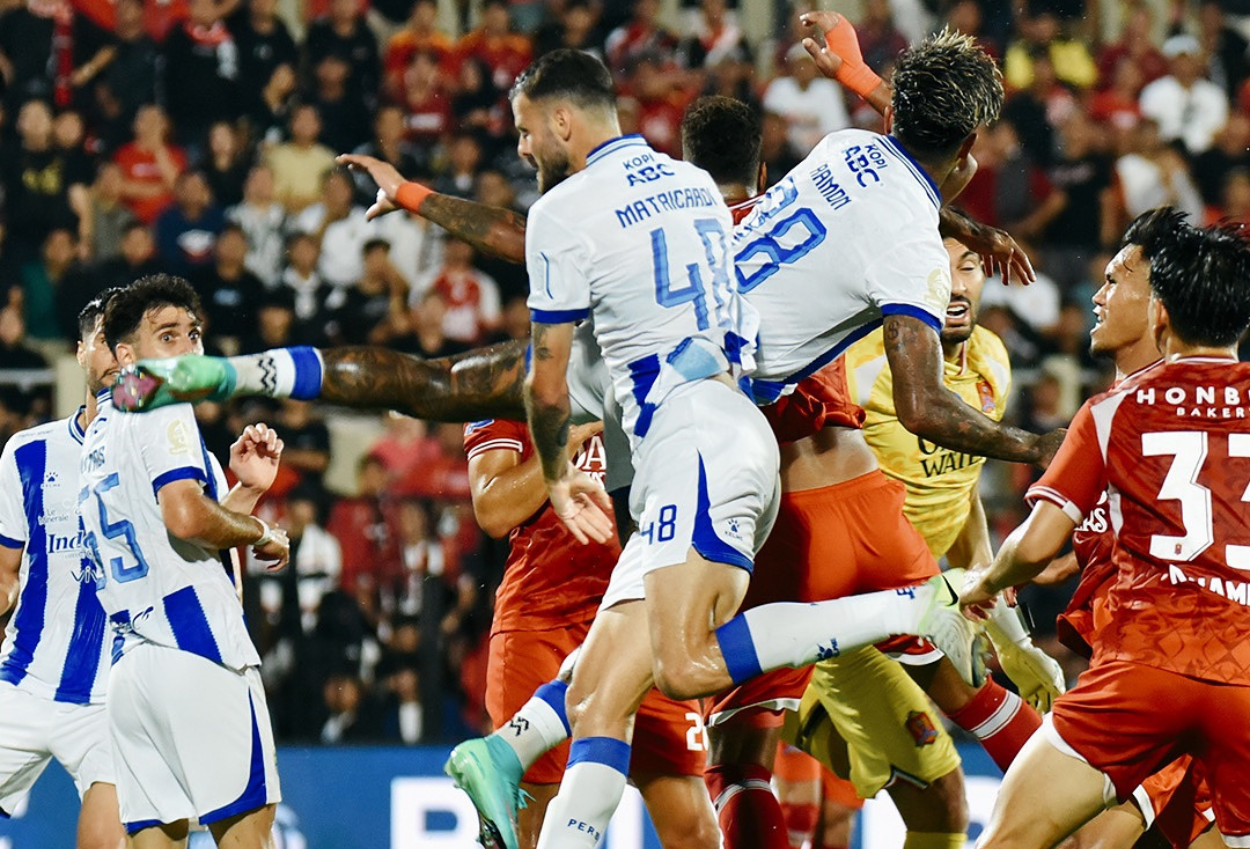 Hasil pertandingan persijap vs persib maung bandung takluk di kandang lawan 1 2