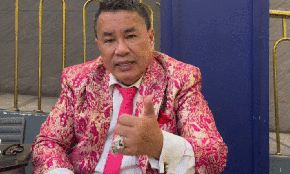 Hotman paris nasehati penggemar nikita mirzani soal kasus dengan reza gladys fokus ke arah tuduhan