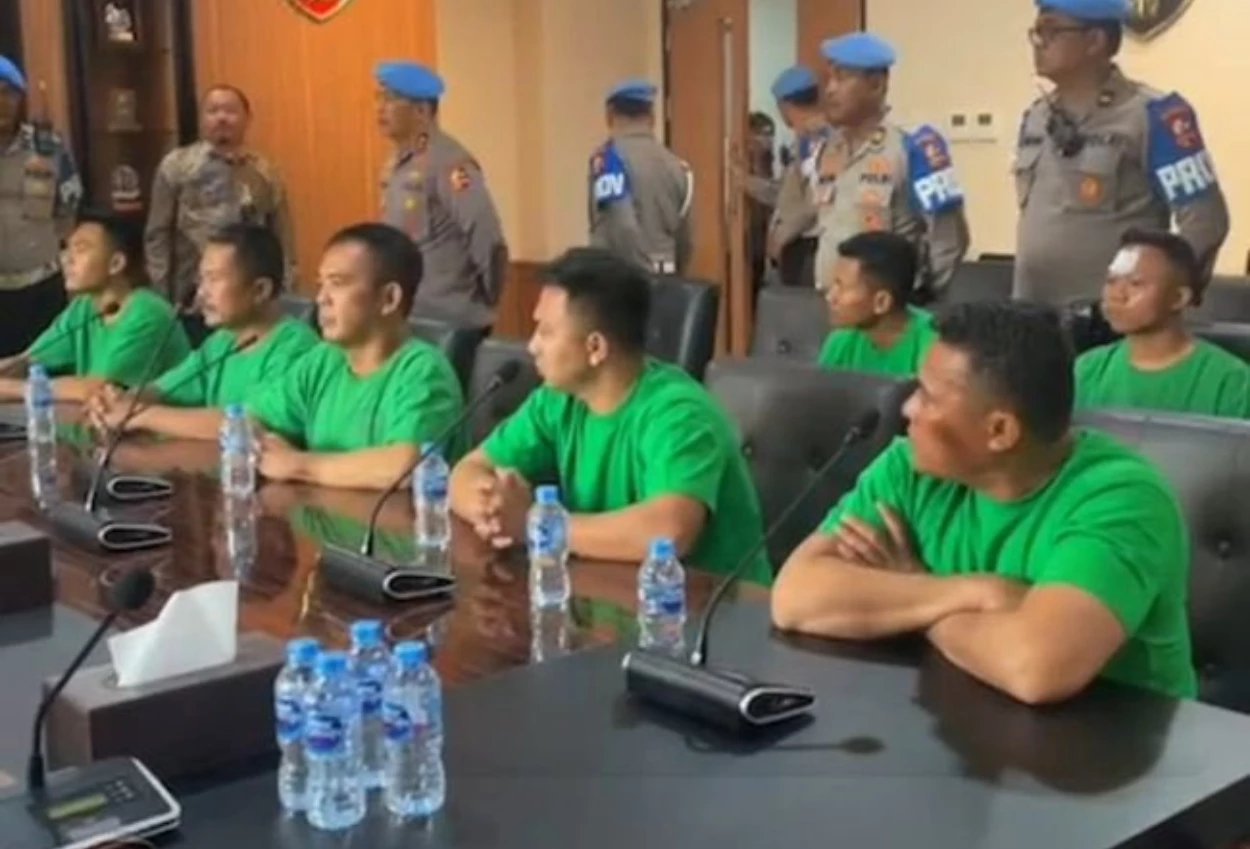 Identitas lengkap 7 anggota brimob yang terlibat dalam insiden kematian driver ojol