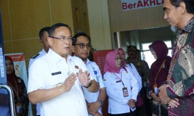 Ini isi garasi bupati pati sudewo, dari bmw x5 hingga toyota land cruiser