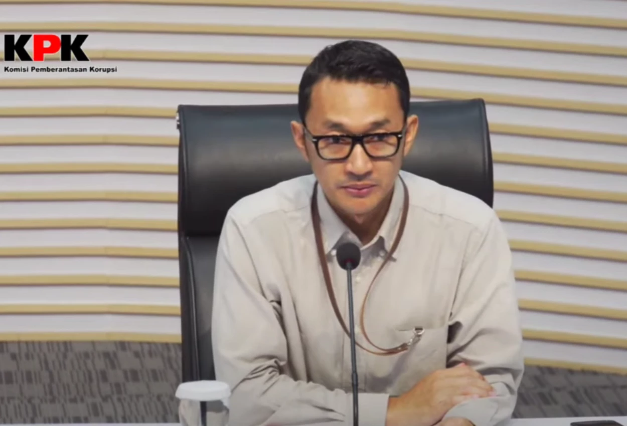 Kpk larang bambang rudijanto tanoesoedibjo dan 3 orang ke luar negeri soal korupsi bansos